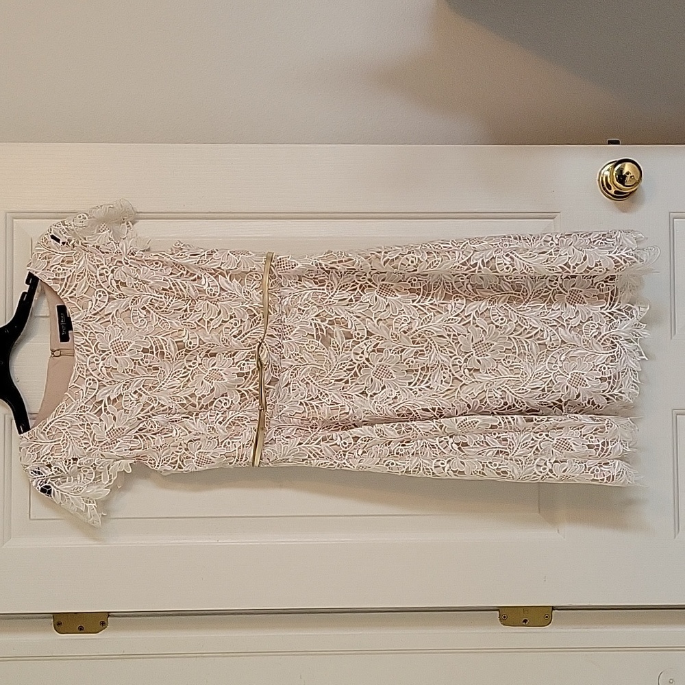 Dress White House Black Market size 10